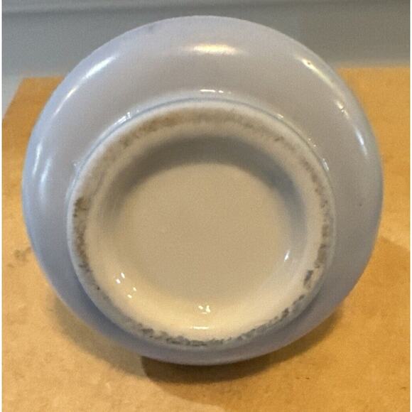 Vintage Porcelain Bud Vase 3” Diameter 6” Tall Vintage Scene Of Man Serenading - Picture 4 of 5